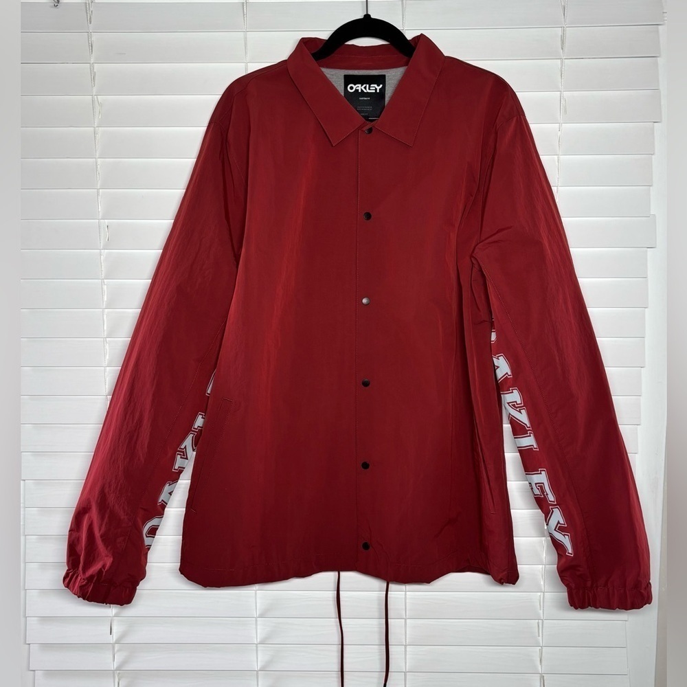 Oakley Jacket Mens XXL Icon Coach Nylon Button Up Sleeve Spellout Performance